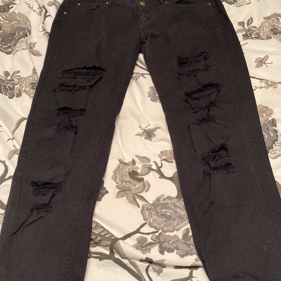 Skinny Black Denim with distressing - Picture 7 of 8